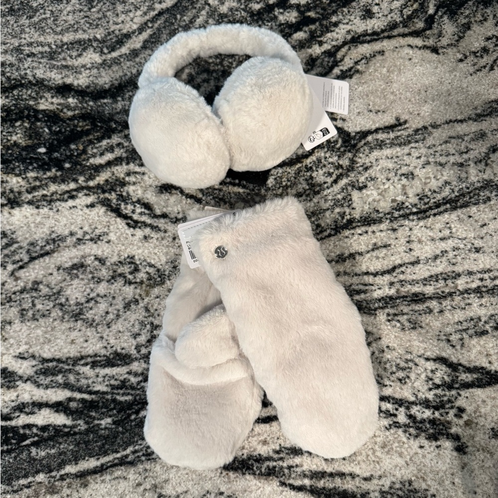 Lululemon Fleece Earmuffs/Mittens Set NWT